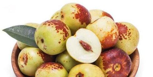 女人常吃黃驊冬棗，預(yù)防癌癥補(bǔ)中養(yǎng)神，養(yǎng)生必知